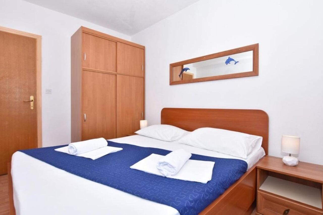 Apartment Rene Omiš Exterior foto
