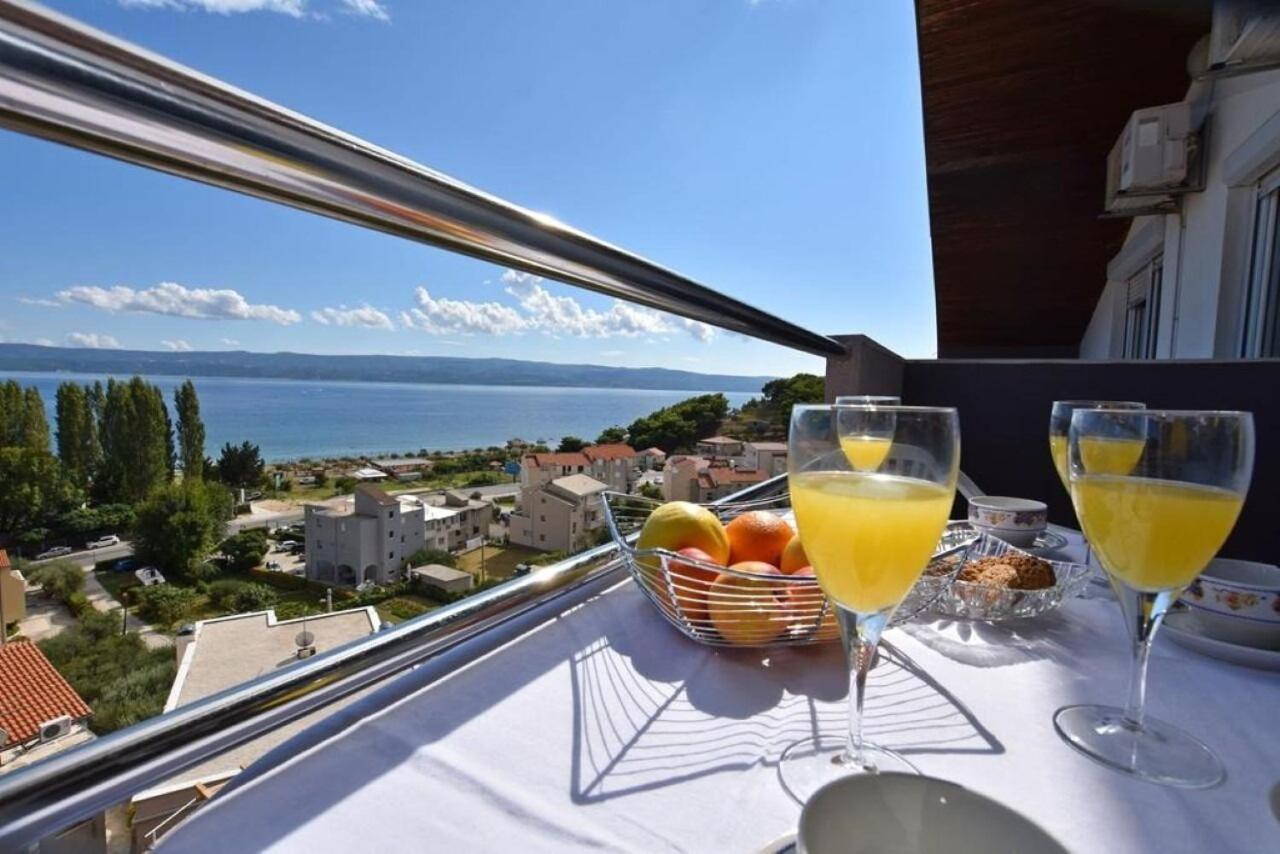 Apartment Rene Omiš Exterior foto