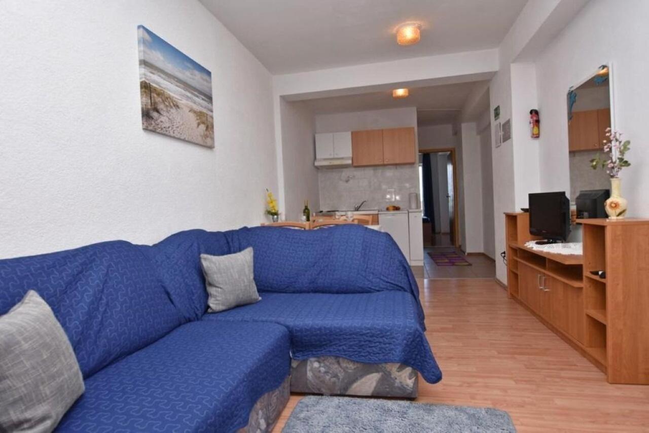 Apartment Rene Omiš Exterior foto